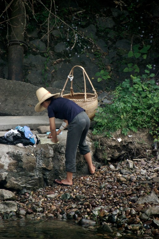 Lanudry Day on the Li River